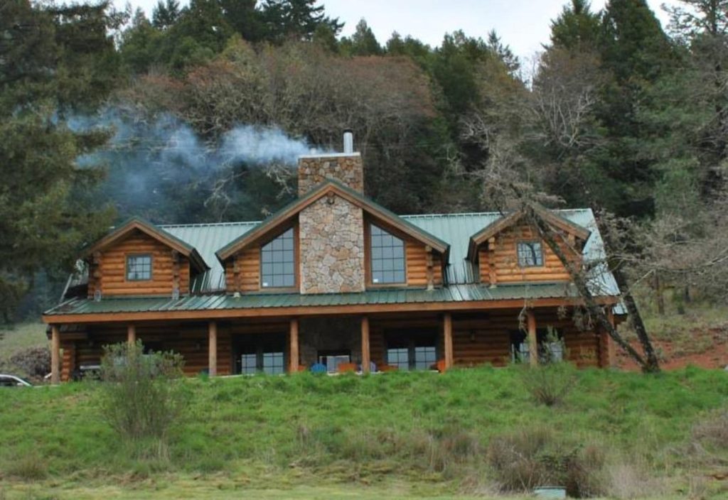 Picture of the Lodge, A wood and stone building